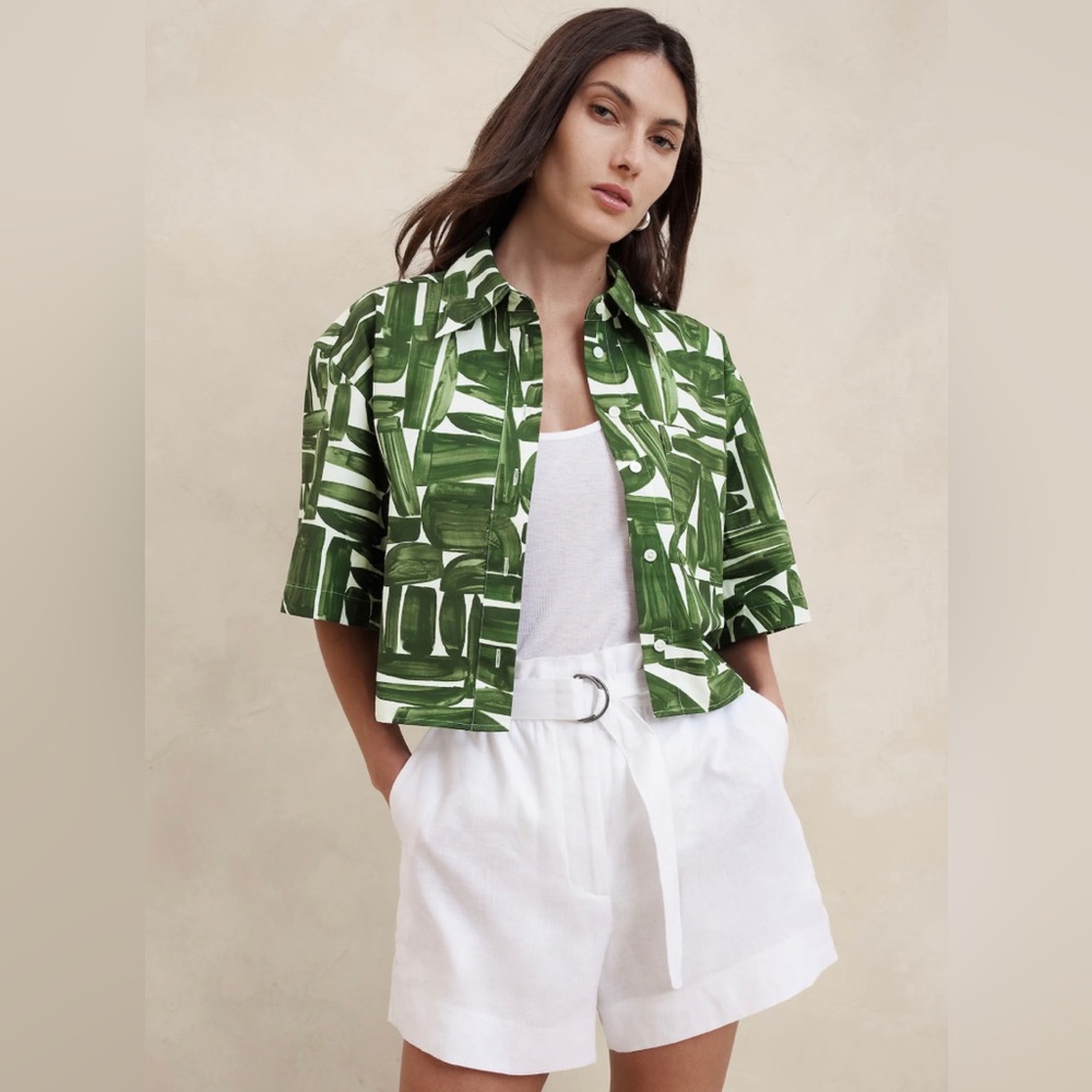 Banana Republic Boxy Cropped Button Down Shirt, Green Print, Size Medium NWOT